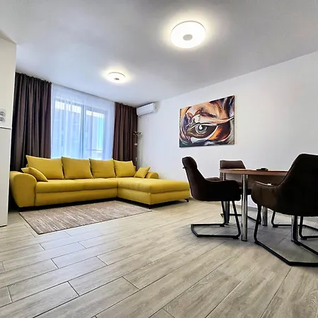 Summer - Endless Summer Apartment