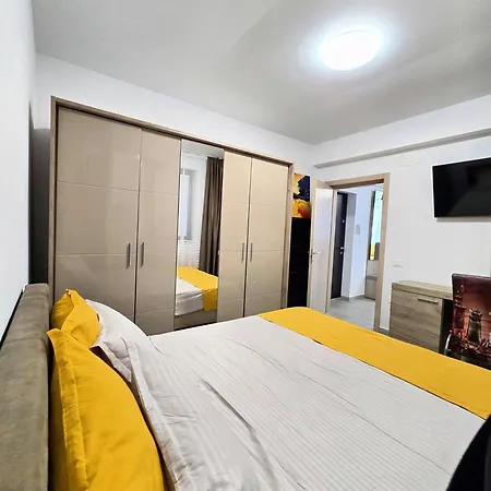 Summer - Endless Summer Apartment *